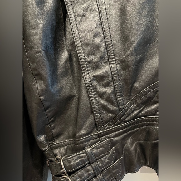 Vintage Berman’s Leather Motorcycle Jacket 🔥 - Picture 5 of 6